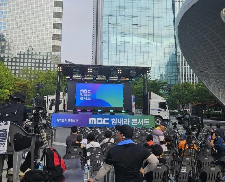 8.5톤 무대 행사차량 예시